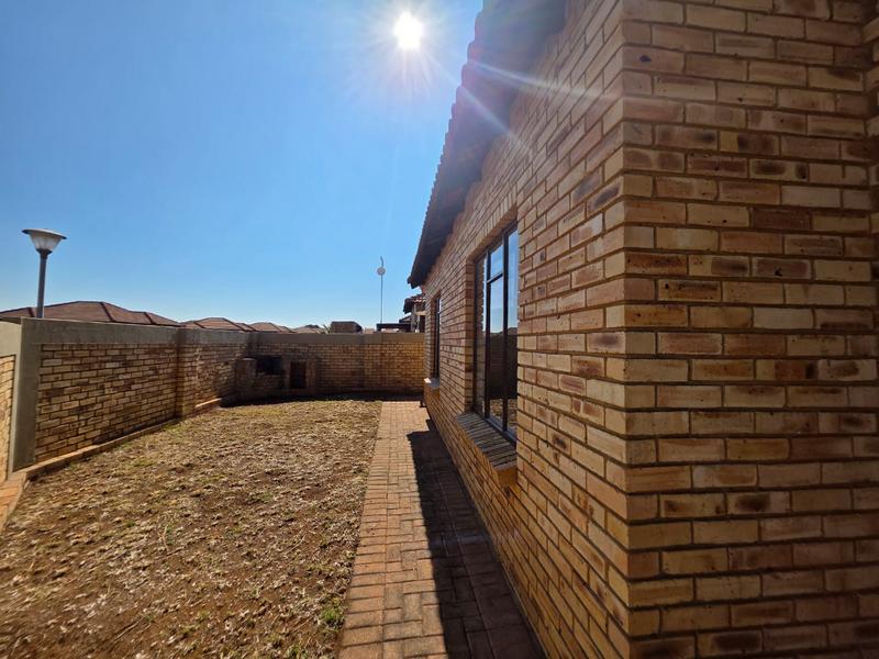 3 Bedroom Property for Sale in Greenhills Gauteng