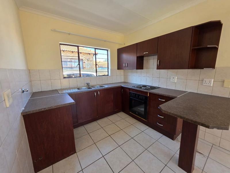 3 Bedroom Property for Sale in Greenhills Gauteng