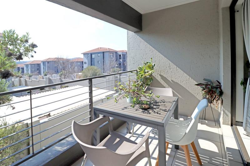 2 Bedroom Property for Sale in Lonehill Gauteng