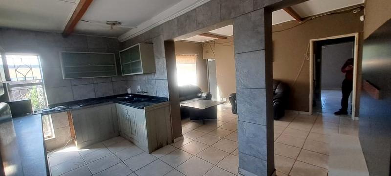 5 Bedroom Property for Sale in Sophiatown Gauteng