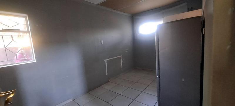 5 Bedroom Property for Sale in Sophiatown Gauteng