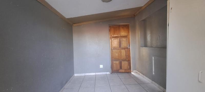 5 Bedroom Property for Sale in Sophiatown Gauteng