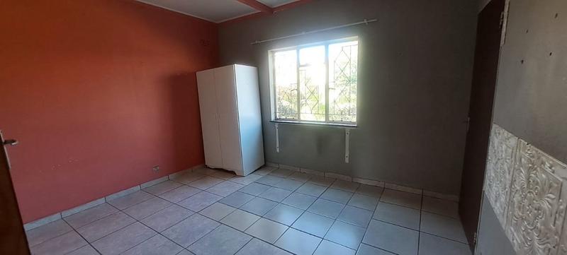 5 Bedroom Property for Sale in Sophiatown Gauteng