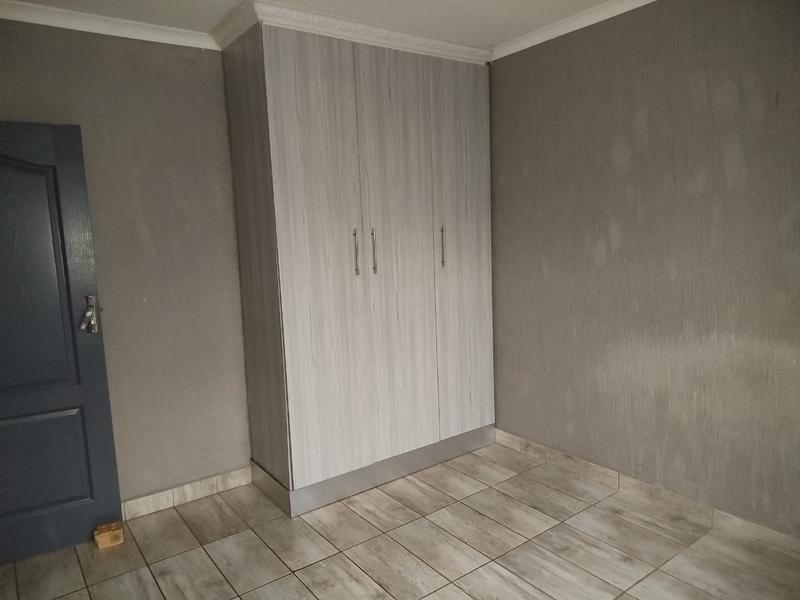 To Let 2 Bedroom Property for Rent in Noordwyk Gauteng