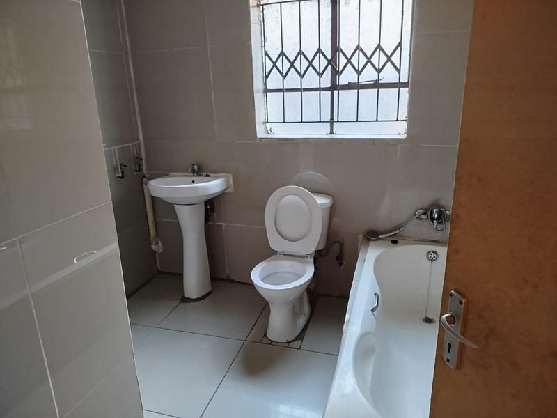 2 Bedroom Property for Sale in Soshanguve GG Gauteng