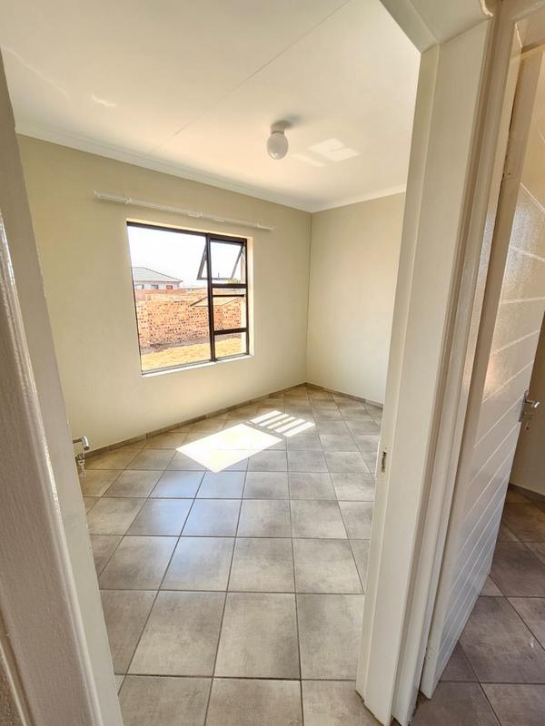 2 Bedroom Property for Sale in Westonaria Gauteng