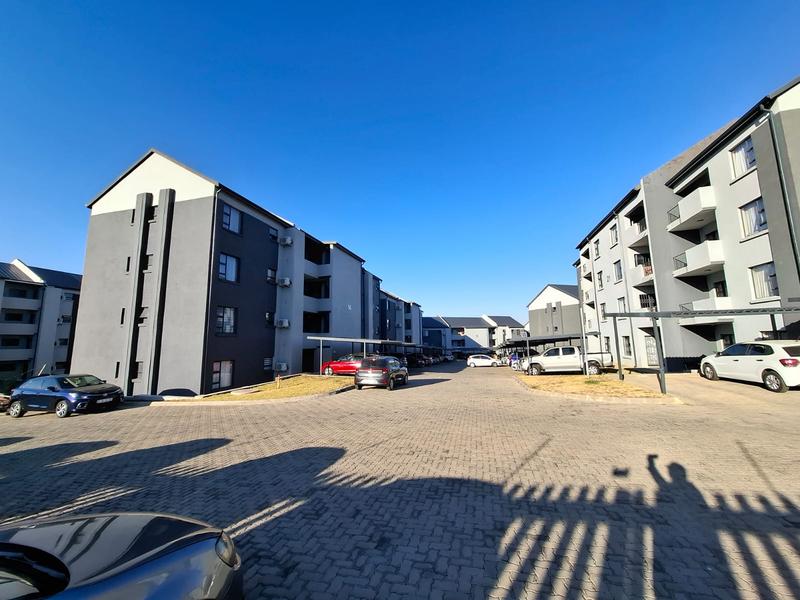 2 Bedroom Property for Sale in Glen Austin Gauteng