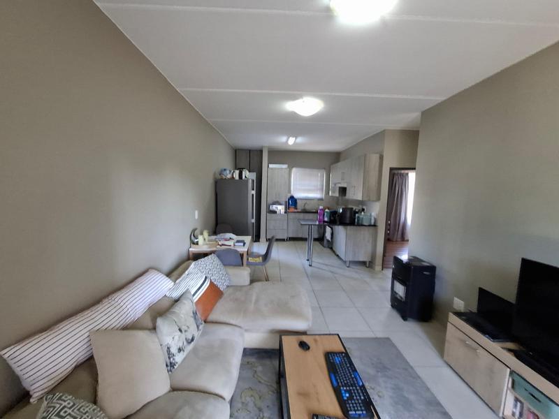 2 Bedroom Property for Sale in Glen Austin Gauteng