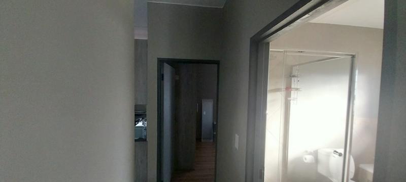 2 Bedroom Property for Sale in Glen Austin Gauteng