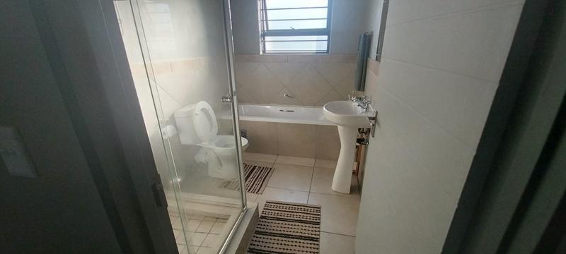 2 Bedroom Property for Sale in Glen Austin Gauteng