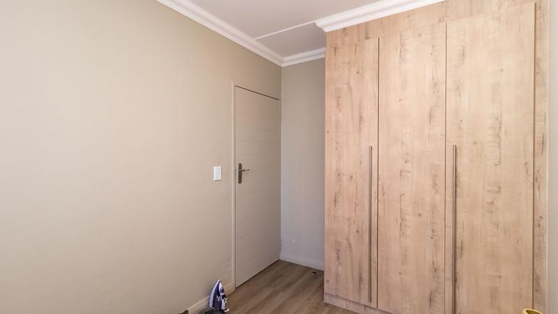 2 Bedroom Property for Sale in Roodepark Eco Estate Gauteng