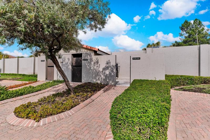 To Let 1 Bedroom Property for Rent in Lonehill Gauteng