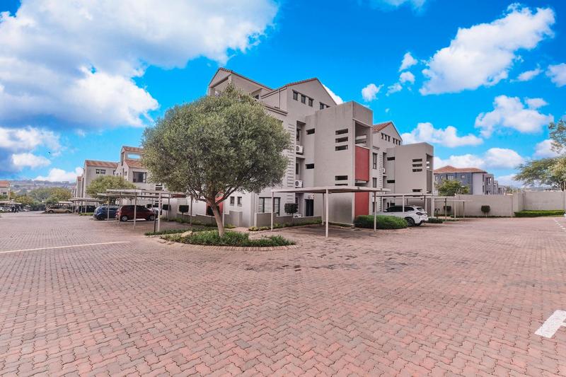 To Let 1 Bedroom Property for Rent in Lonehill Gauteng