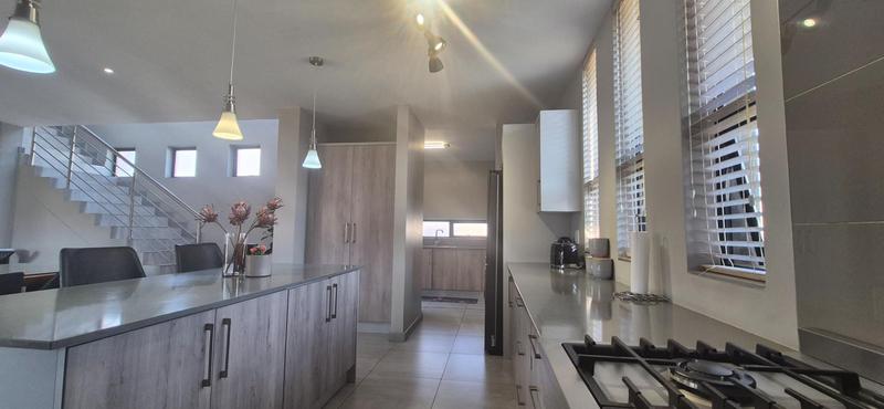 4 Bedroom Property for Sale in Midstream Meadows Gauteng