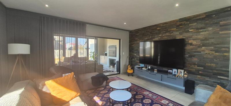 4 Bedroom Property for Sale in Midstream Meadows Gauteng