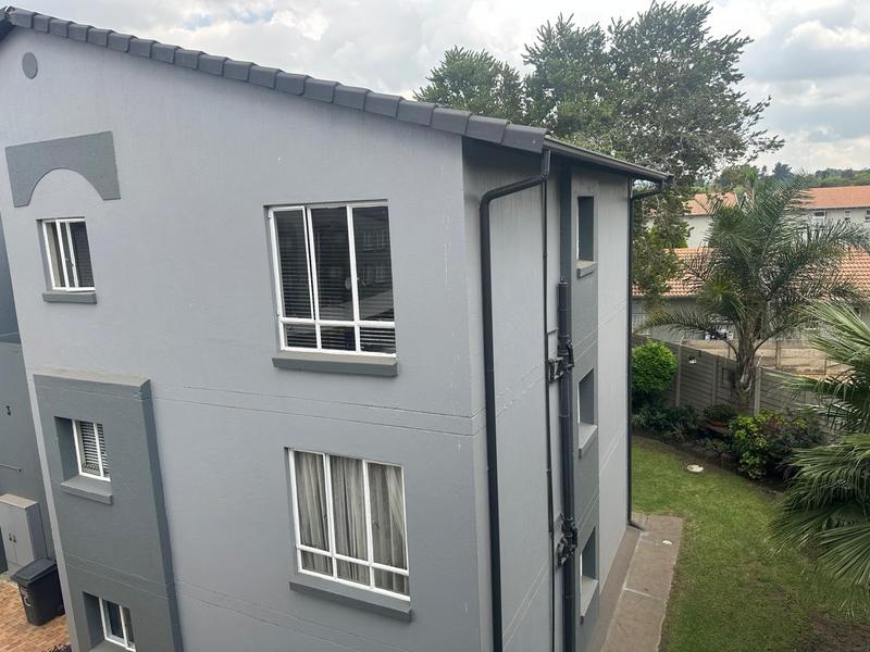 2 Bedroom Property for Sale in Verwoerdpark Gauteng