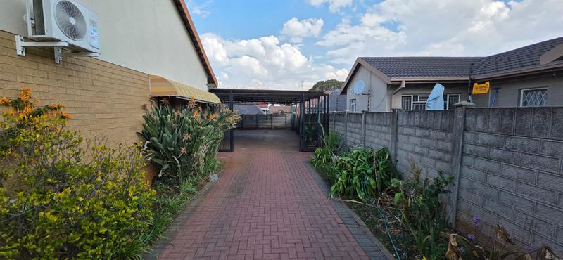 3 Bedroom Property for Sale in Vanderbijlpark SE 6 Gauteng