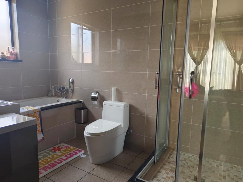 To Let 3 Bedroom Property for Rent in Craigavon Gauteng