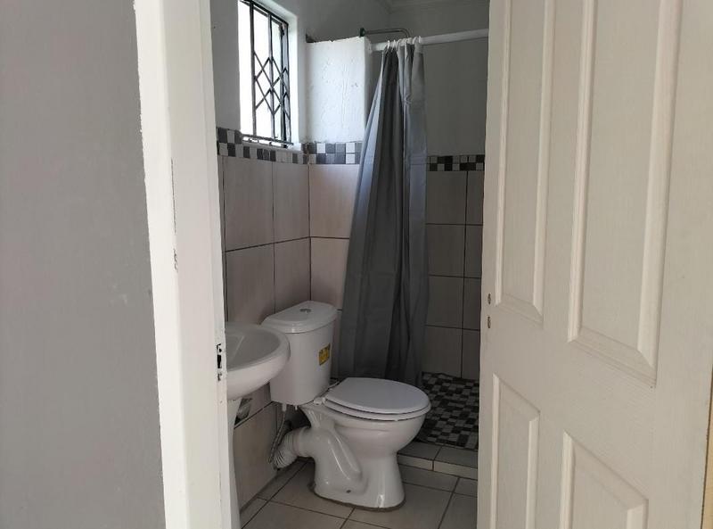 To Let 1 Bedroom Property for Rent in Birchleigh North Gauteng