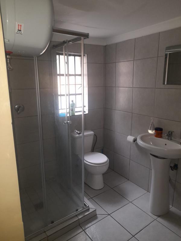 1 Bedroom Property for Sale in Bonaero Park Gauteng