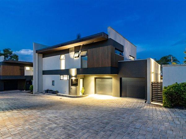 3 Bedroom Property for Sale in Waterkloof Heights Gauteng