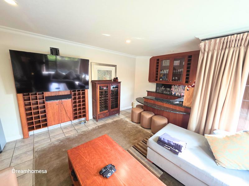 To Let 4 Bedroom Property for Rent in River Club Gauteng
