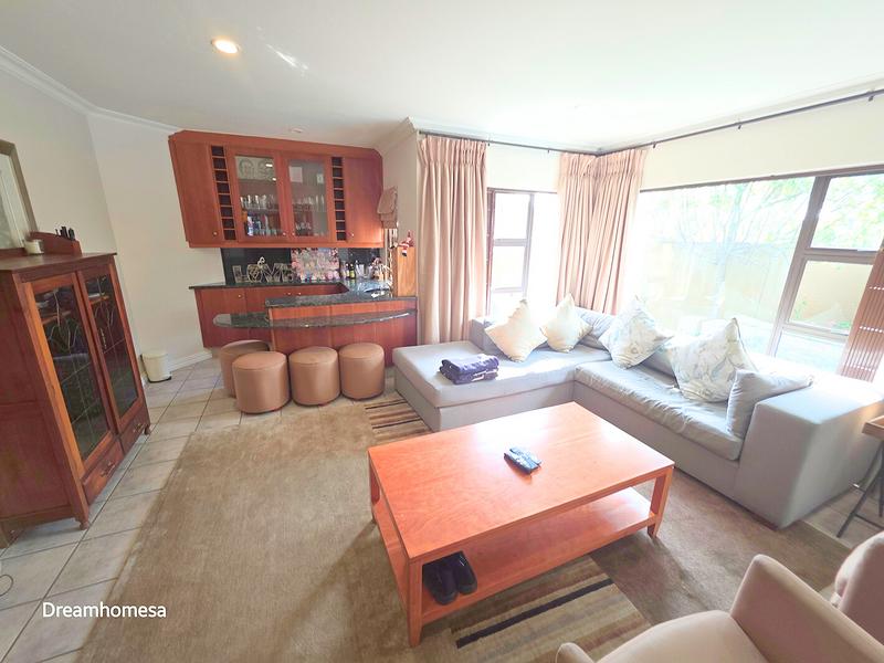 To Let 4 Bedroom Property for Rent in River Club Gauteng