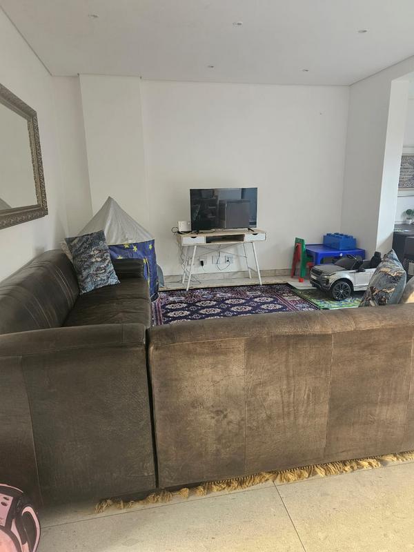 To Let 3 Bedroom Property for Rent in Emmarentia Gauteng