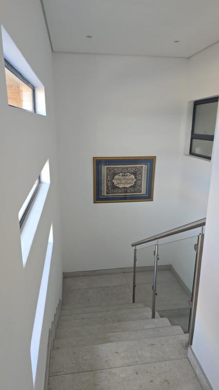 To Let 3 Bedroom Property for Rent in Emmarentia Gauteng