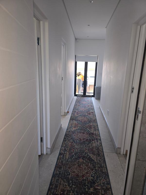 To Let 3 Bedroom Property for Rent in Emmarentia Gauteng