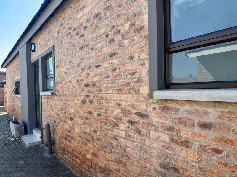 To Let 3 Bedroom Property for Rent in Raslouw Gauteng