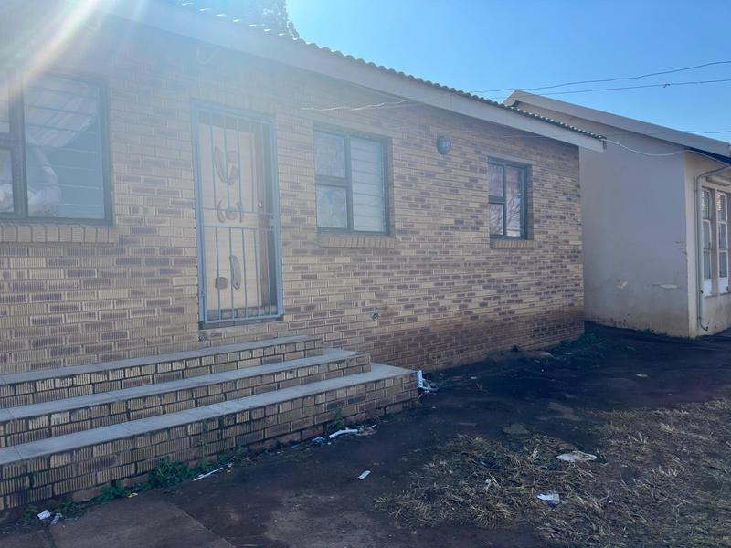 13 Bedroom Property for Sale in Erasmia Gauteng