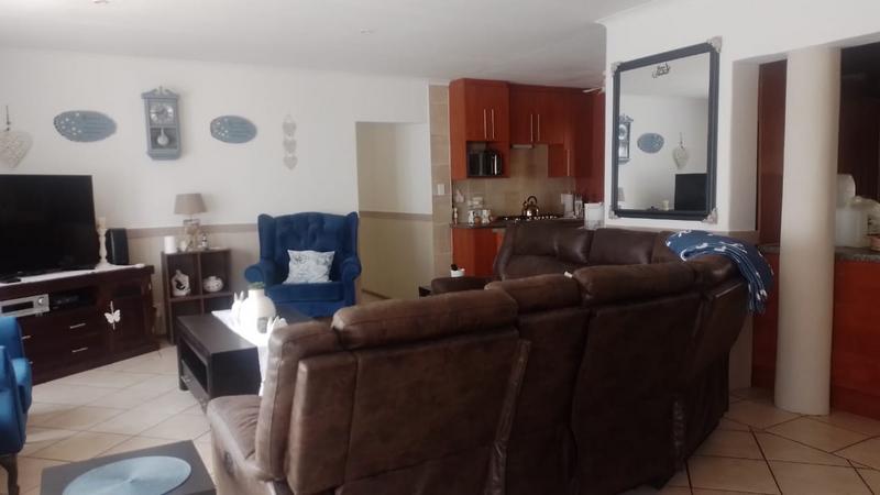 4 Bedroom Property for Sale in Eike Park Gauteng