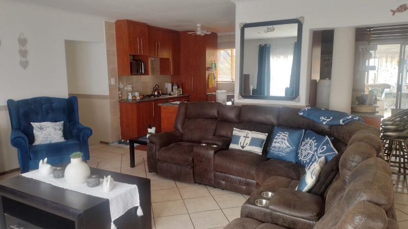 4 Bedroom Property for Sale in Eike Park Gauteng