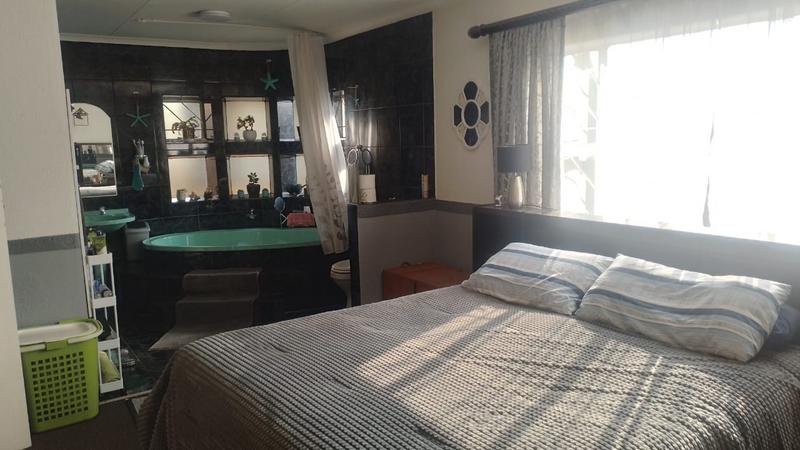 4 Bedroom Property for Sale in Eike Park Gauteng