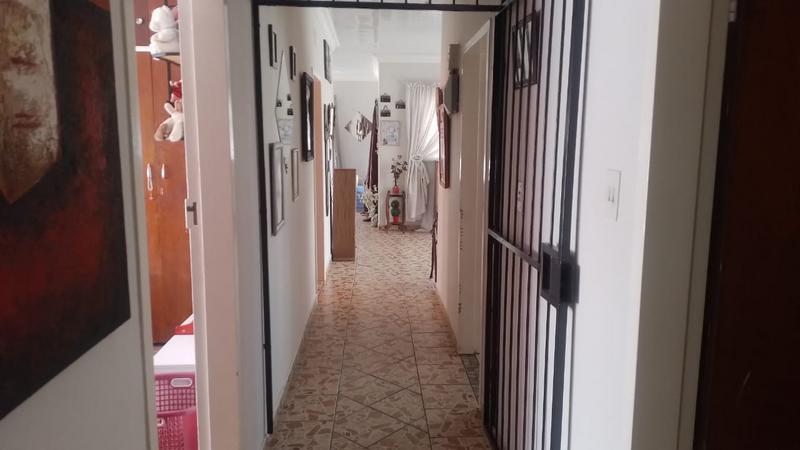 3 Bedroom Property for Sale in Greenhills Gauteng