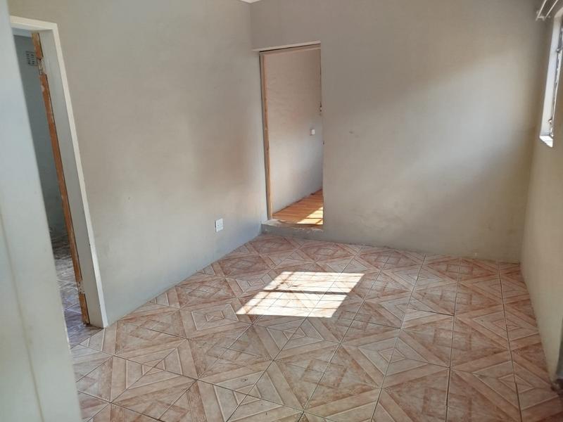 To Let 2 Bedroom Property for Rent in Cyrildene Gauteng