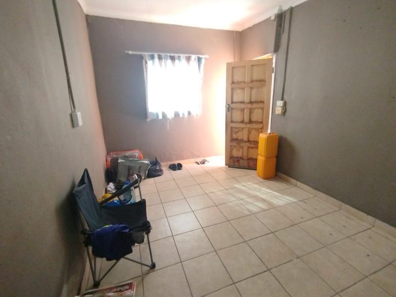 To Let 0 Bedroom Property for Rent in Cyrildene Gauteng