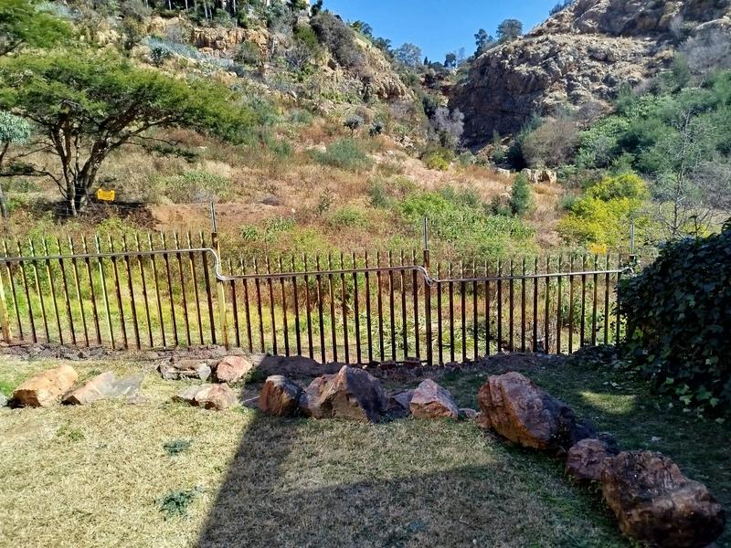 To Let 3 Bedroom Property for Rent in Helderkruin Gauteng