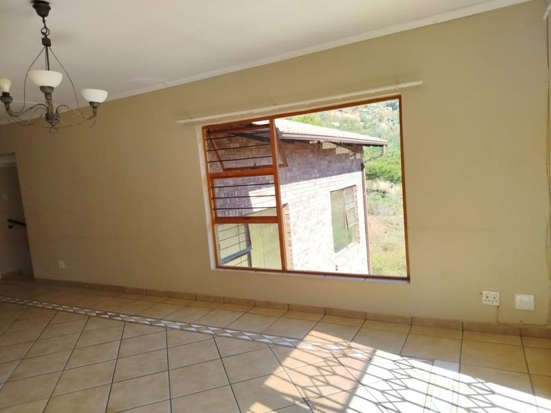 To Let 3 Bedroom Property for Rent in Helderkruin Gauteng
