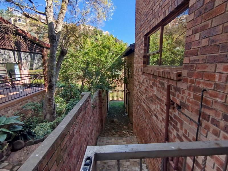 To Let 3 Bedroom Property for Rent in Helderkruin Gauteng