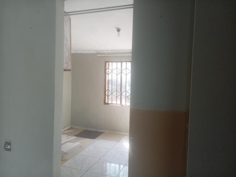 To Let 1 Bedroom Property for Rent in Katlehong South Gauteng