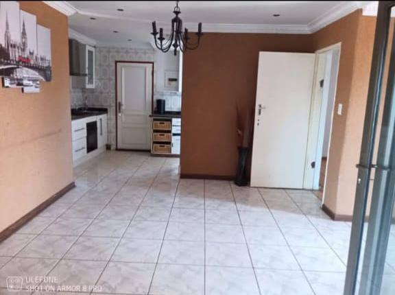 5 Bedroom Property for Sale in Dawn Park Gauteng