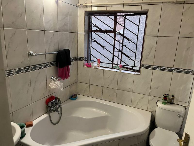 3 Bedroom Property for Sale in Dawn Park Gauteng