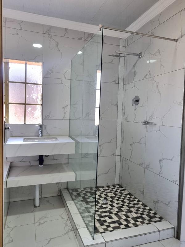 6 Bedroom Property for Sale in Sunward Park Gauteng