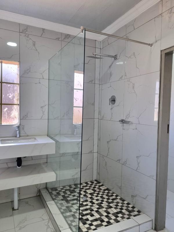 6 Bedroom Property for Sale in Sunward Park Gauteng