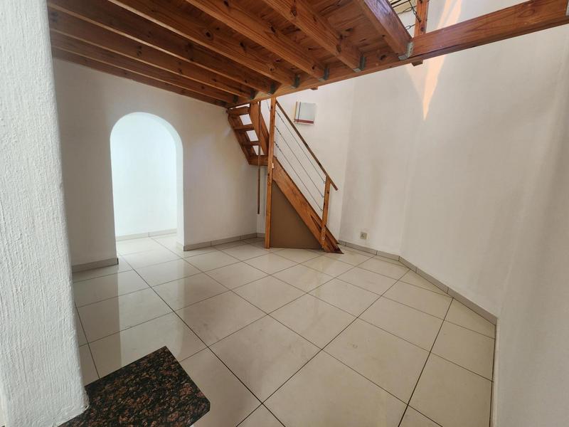 3 Bedroom Property for Sale in Die Hoewes Gauteng