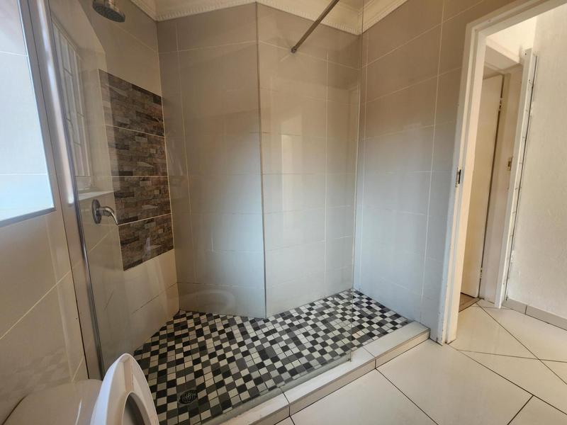 3 Bedroom Property for Sale in Die Hoewes Gauteng