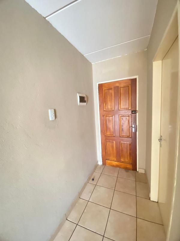 1 Bedroom Property for Sale in Comet Gauteng