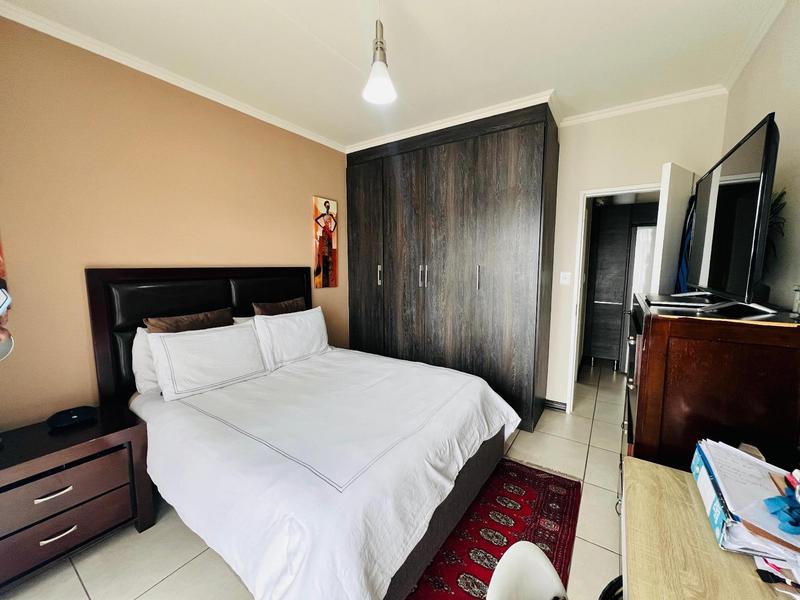 To Let 1 Bedroom Property for Rent in Olivedale Gauteng